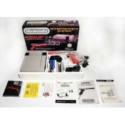 CONSOLA NINTENDO NES CON CAJA Y PISTOLA