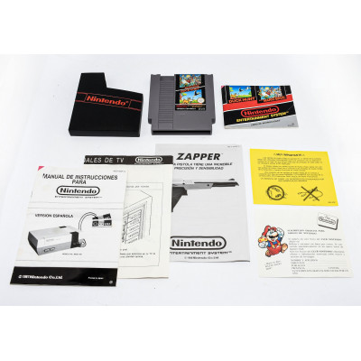 CONSOLA NINTENDO NES CON CAJA Y PISTOLA