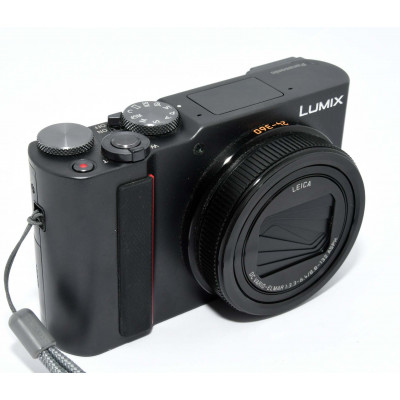 CAMARA COMPACTA DIGITAL 4K PANASONIC LUMIX DC-TZ200D