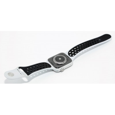 Apple Watch Nike+ S4 44mm Silver Aluminium