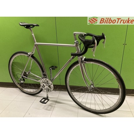 BICICLETA CARRETERA VITUS 977